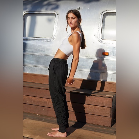 COPY - NWT FP Movement Hot Shot Shirred Pants - Picture 4 of 4